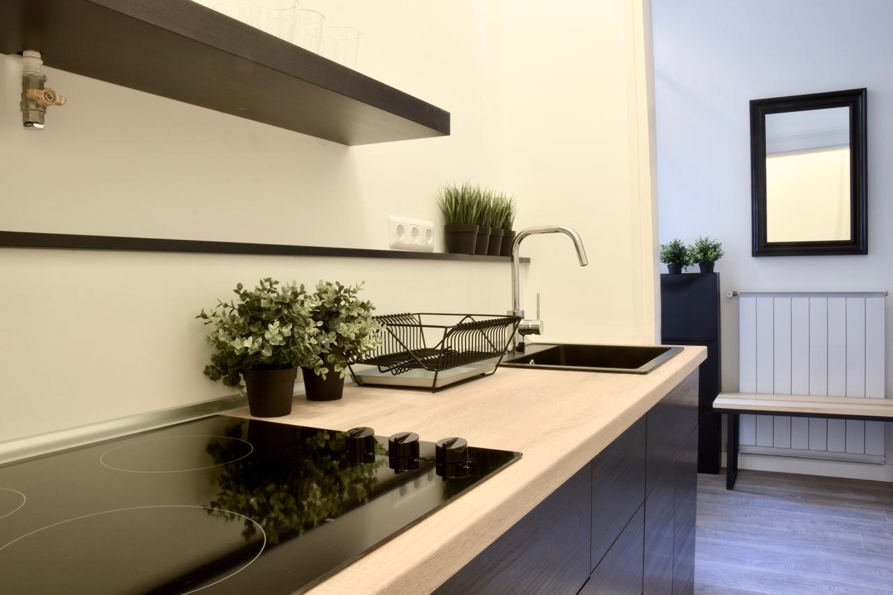 Standard Apartment By Hi5 - Dessewffy 39 Budapest Exterior photo
